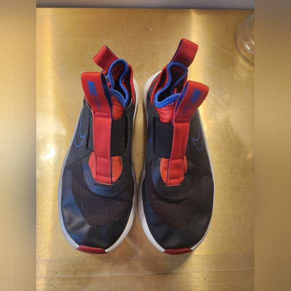 Nike Other - Youth Nike Sneakers Size 4Y